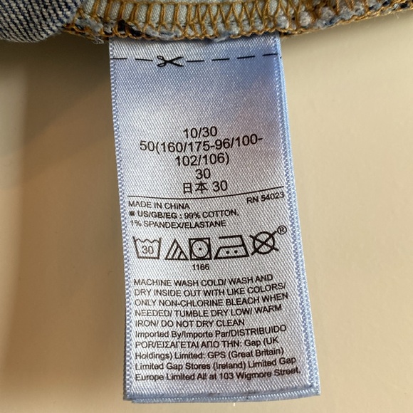 Gap mid wash straight leg high rise girlfriend jean size 10/30 - Picture 10 of 11